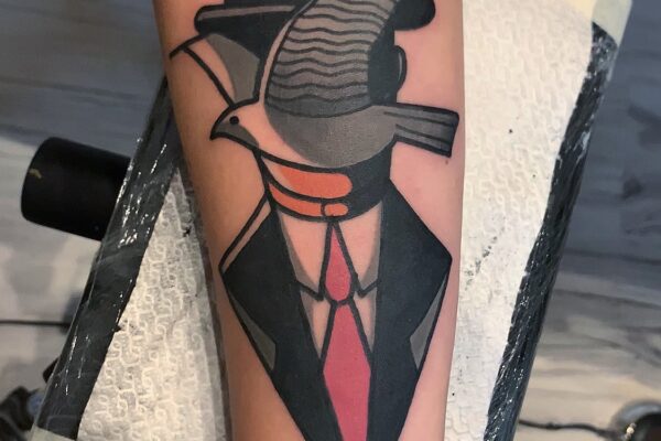 Pietro-Buccinnà-Solid-traditional-tattoo-magritte1