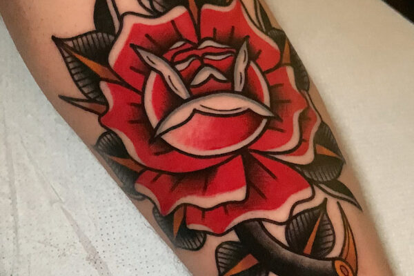 Pietro-Buccinnà-Solid-traditional-tattoo-rosa-rossa